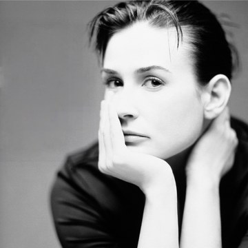 Demi Moore - Magazine and Candid Shoots Collection in fb_img_1567617442961.jpg - hidden celebrity photo